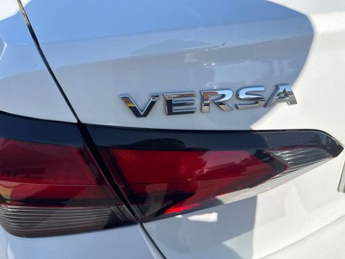 Used 2024 Nissan Versa SV FWD image 11