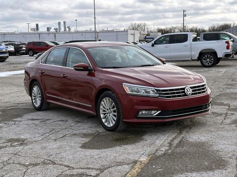 Used 2017 Volkswagen Passat 1.8T SE image 6