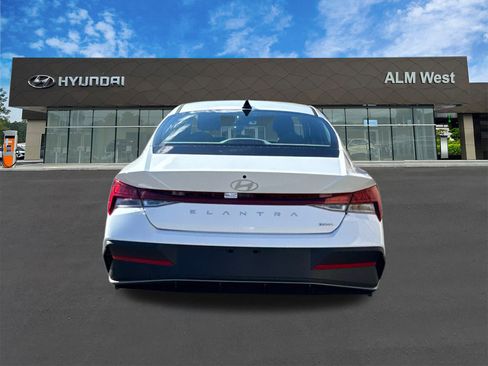 New 2026 Hyundai Elantra Blue image 6
