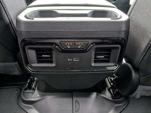 New 2026 GMC Sierra 3500 AT4 w/ AT4 Premium Plus Package AWD/4WD image 33