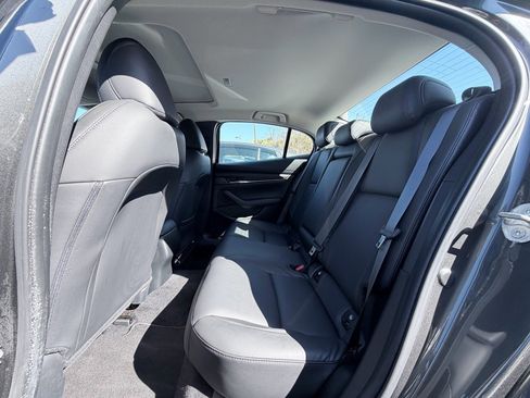 Used 2025 MAZDA MAZDA3 s image 25