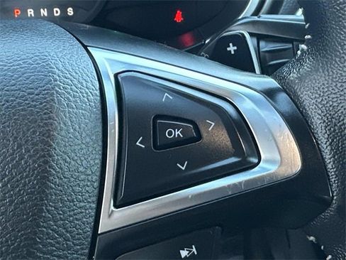 Used 2019 Ford Fusion SE w/ Equipment Group 151A image 16