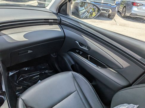 Used 2024 Hyundai Tucson Limited AWD/4WD image 18