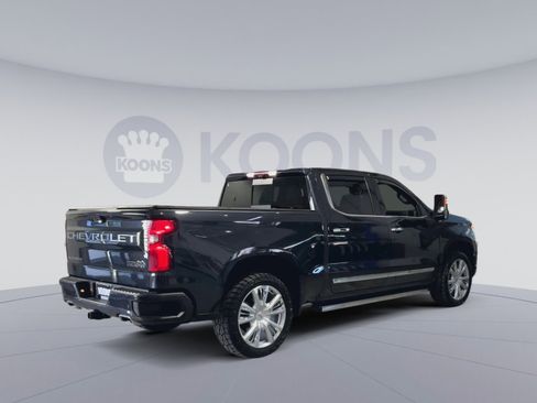 Used 2023 Chevrolet Silverado 1500 High Country w/ High Country Premium Package AWD/4WD image 11