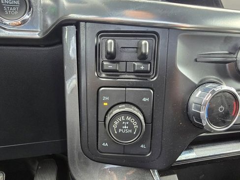 Used 2023 Ford F150 Lariat image 21