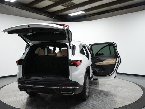 New 2026 Buick Enclave Preferred w/ Power Package image 10