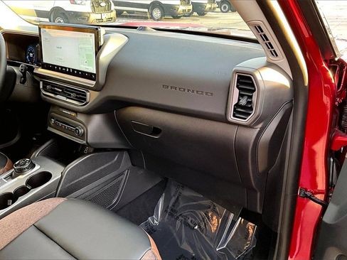 Certified 2025 Ford Bronco Sport Outer Banks w/ Outer Banks Tech Package+ image 15