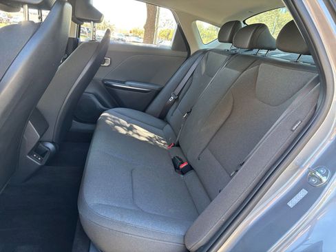 Used 2025 Kia K4 FWD image 21