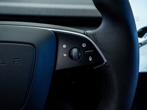 Used 2025 Tesla Model 3 Long Range image 42