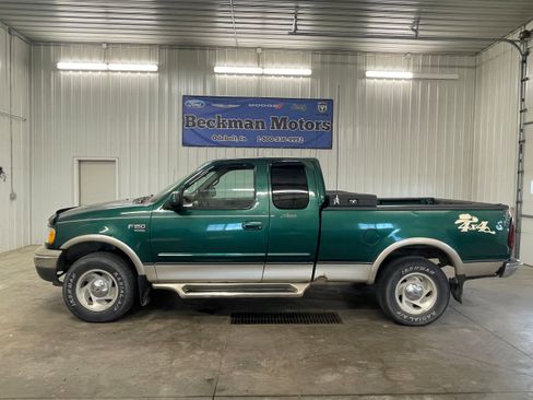 Used 1999 Ford F150 XLT image 2