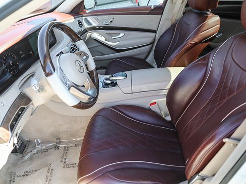 Used 2018 Mercedes-Benz S 560 Sedan image 17