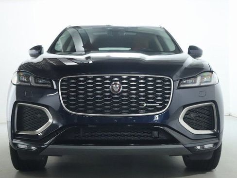 Used 2023 Jaguar F-PACE R-Dynamic S AWD/4WD image 13