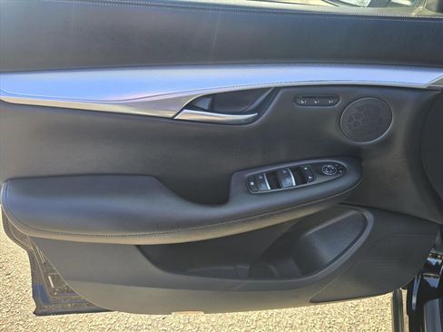 Used 2021 INFINITI QX50 Essential w/ Convenience Package image 9