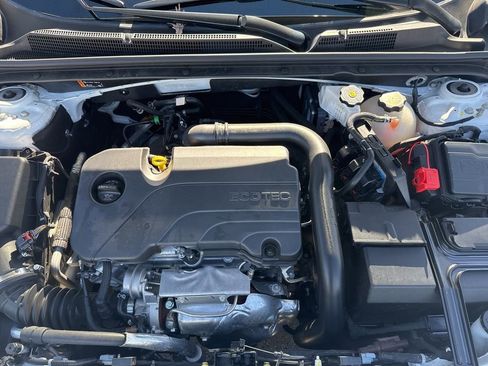 Used 2024 Chevrolet Malibu LT image 37