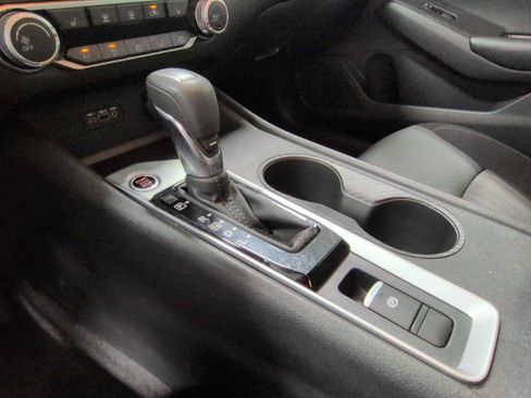 Used 2024 Nissan Altima 2.5 S AWD/4WD image 23