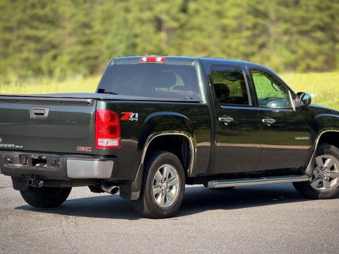 Used 2013 GMC Sierra 1500 SLE w/ Power Tech Package AWD/4WD image 9