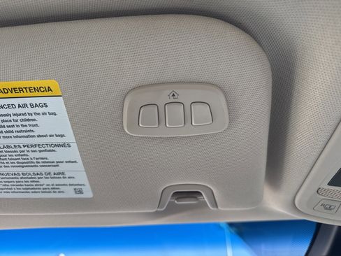 Used 2020 Lincoln Continental Reserve image 33