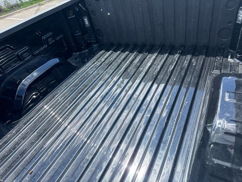 Used 2026 Chevrolet Silverado 1500 LT AWD/4WD image 9