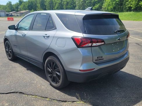Used 2023 Chevrolet Equinox LS w/ LS Convenience Package AWD/4WD image 9