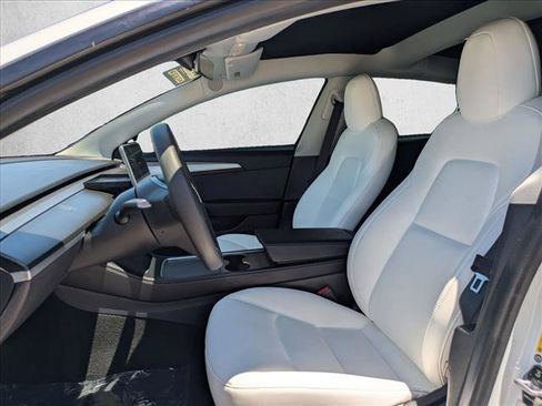 Used 2022 Tesla Model 3 RWD image 16
