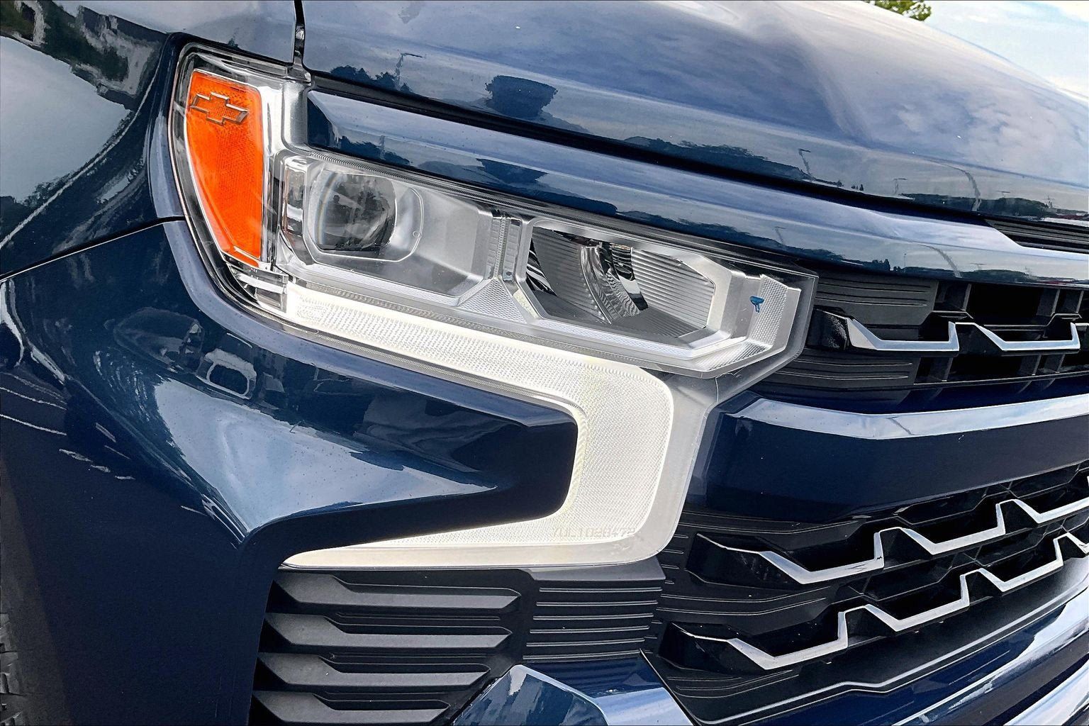 Used 2022 Chevrolet Silverado 1500 RST AWD/4WD image 25