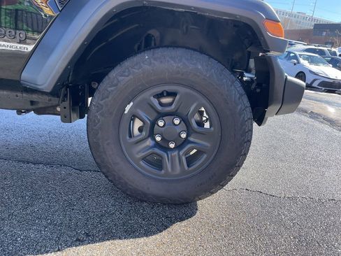 Certified 2024 Jeep Wrangler Sport image 11