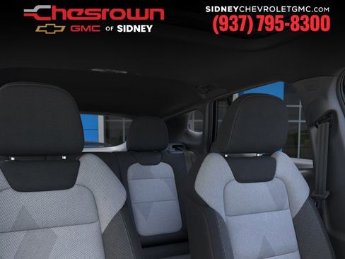 New 2026 Chevrolet Trax RS w/ Sunroof Package image 24