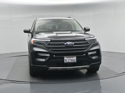 Used 2024 Ford Explorer XLT w/ Equipment Group 202A RWD image 59