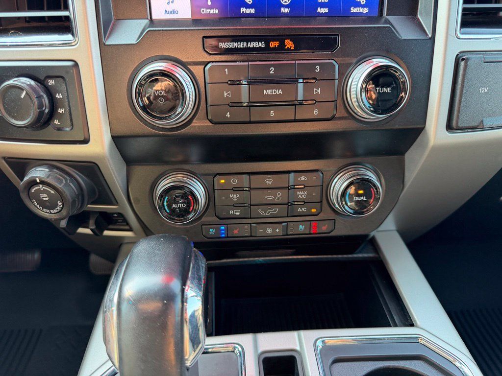 Used 2019 Ford F150 Lariat w/ Equipment Group 502A Luxury AWD/4WD image 26