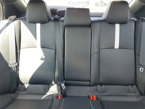 Used 2025 Toyota Camry SE image 20