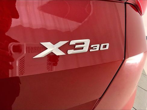 Certified 2025 BMW X3 xDrive30i w/ Premium Package image 7