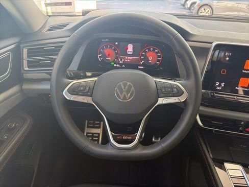 New 2024 Volkswagen Atlas Peak Edition SE AWD/4WD image 19