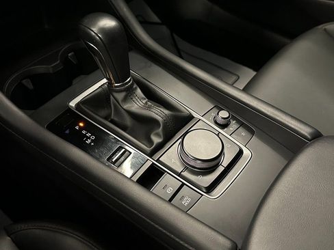 Used 2022 MAZDA MAZDA3 s image 13