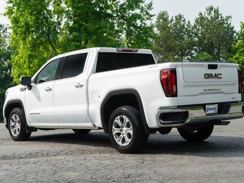 Used 2024 GMC Sierra 1500 SLT image 9