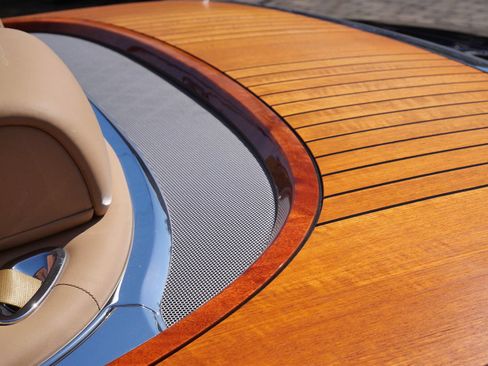 Used 2013 Rolls-Royce Phantom Drophead Coupe RWD image 19