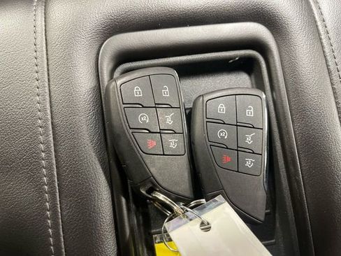 Used 2021 Chevrolet Tahoe Z71 w/ Rear Media and Nav Package AWD/4WD image 21