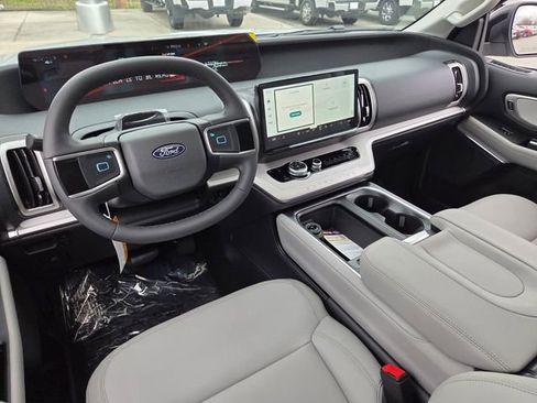 New 2026 Ford Expedition Max Active image 40