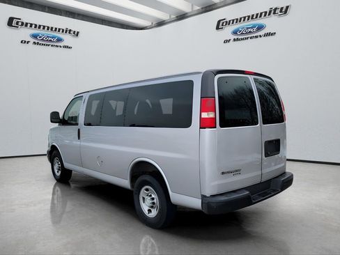 Used 2015 Chevrolet Express 2500 LS image 7