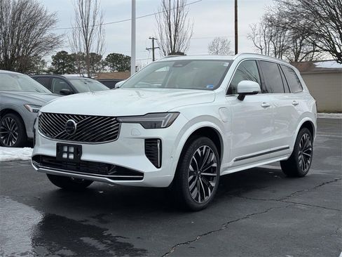 New 2026 Volvo XC90 T8 Ultra w/ Protection Package Premier image 24