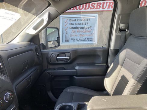 Used 2024 Chevrolet Silverado 2500 Custom w/ Custom Value Package image 14