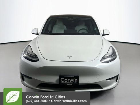 Used 2020 Tesla Model Y Long Range image 4