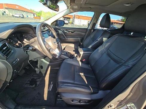 Used 2021 Nissan Rogue Sport SL w/ Premium Package image 6