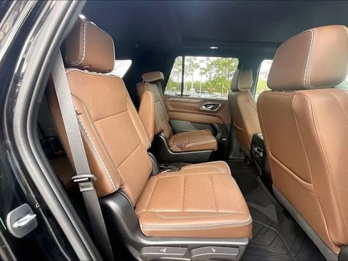 Used 2023 Chevrolet Tahoe High Country w/ Premium Package image 27