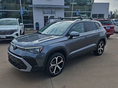 New 2026 Volkswagen Taos SEL AWD/4WD image 1