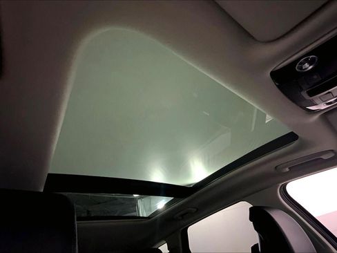 Certified 2025 Kia Sportage EX w/ EX Premium Package image 28