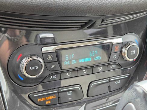 Used 2015 Ford Escape Titanium FWD image 27