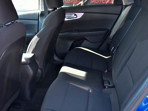 Used 2024 Kia Forte LXS w/ LXS Technology Package FWD image 30