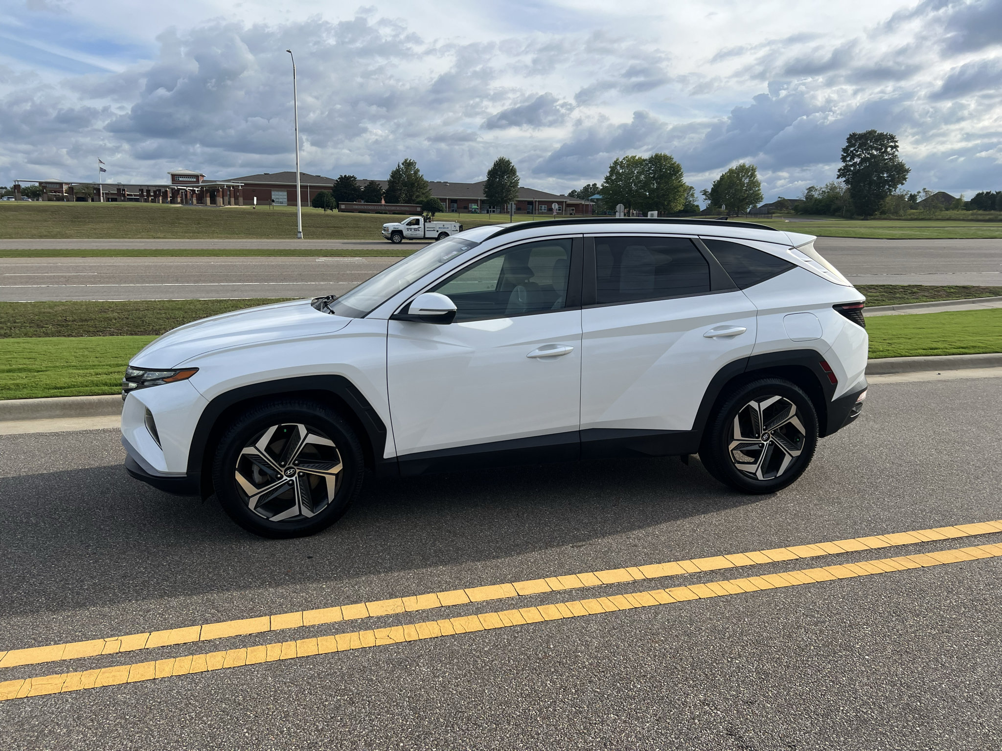 Used 2022 Hyundai Tucson SEL w/ Convenience + Premium Package FWD image 7