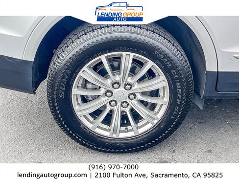 Used 2018 Cadillac XT5 Luxury w/ Driver Awareness Package image 10