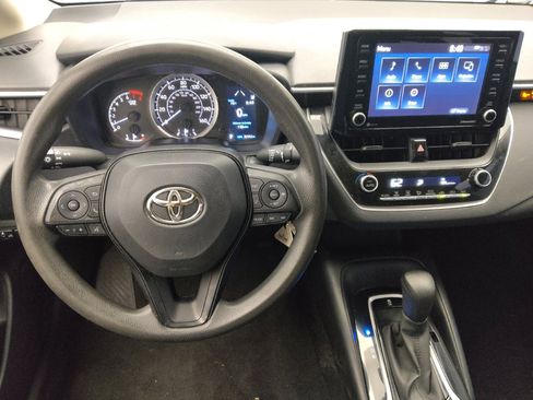 Used 2022 Toyota Corolla LE FWD image 22